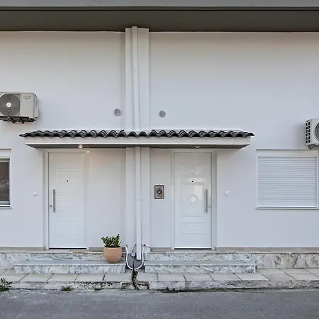 Garden Apartment In Amarynthos II Exterior photo